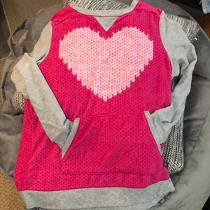 Vera Wang pullover top